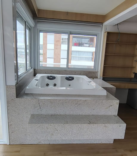 Banheira no Siena escovado